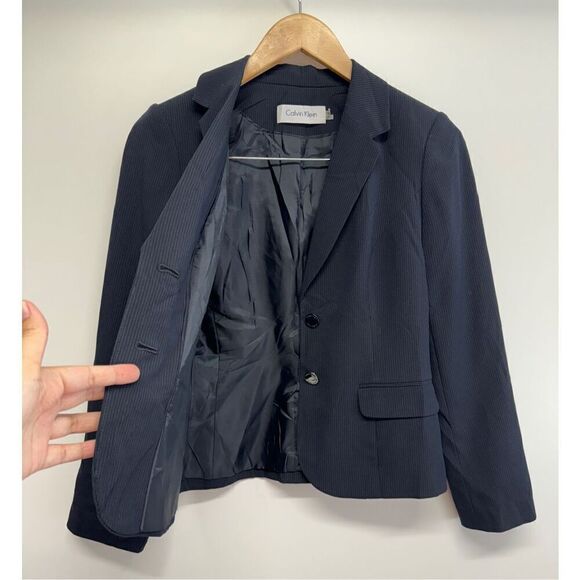 Calvin Klein Blazer Size 4P Office Two Button in Navy Front Pocket - Picture 8 of 10